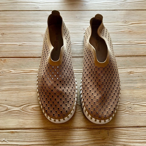 Ilse Jacobsen Tulip Slip-On EU 39 / US 8.5 Neutral Laser Cut Sneakers - Picture 5 of 8